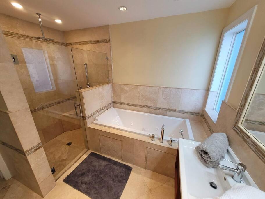 #1 Fort Lauderdale House - Heated Salt Water Pool - Private Oasis-Updated Gorgeous 3Br 3Ba - Las Olas Extérieur photo