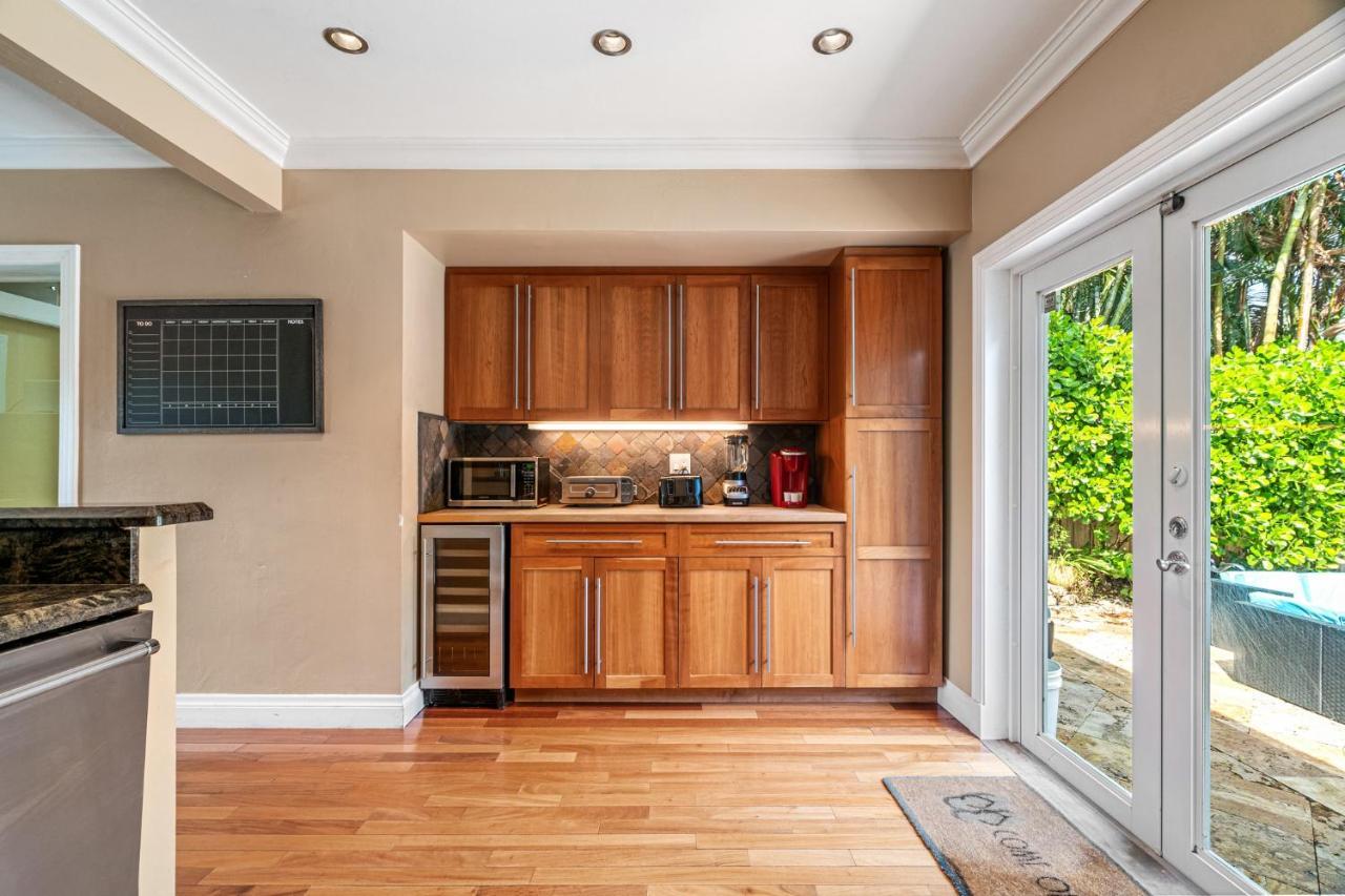 #1 Fort Lauderdale House - Heated Salt Water Pool - Private Oasis-Updated Gorgeous 3Br 3Ba - Las Olas Extérieur photo